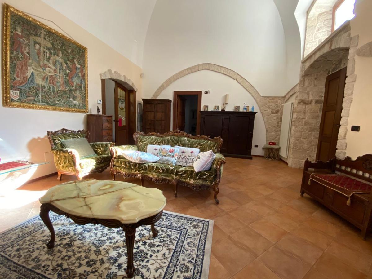 Ferienwohnung Palazzo Morola XIV Century Giovinazzo Exterior foto