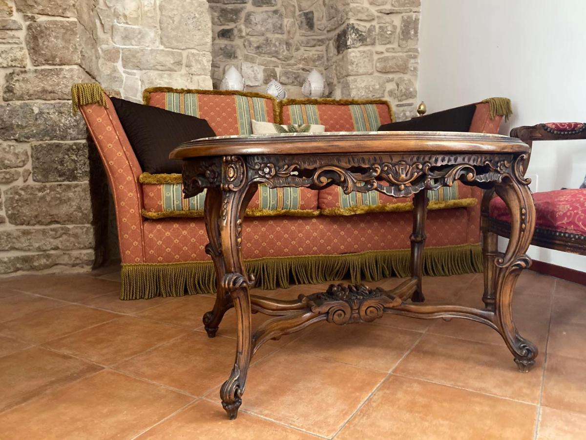 Ferienwohnung Palazzo Morola XIV Century Giovinazzo Exterior foto