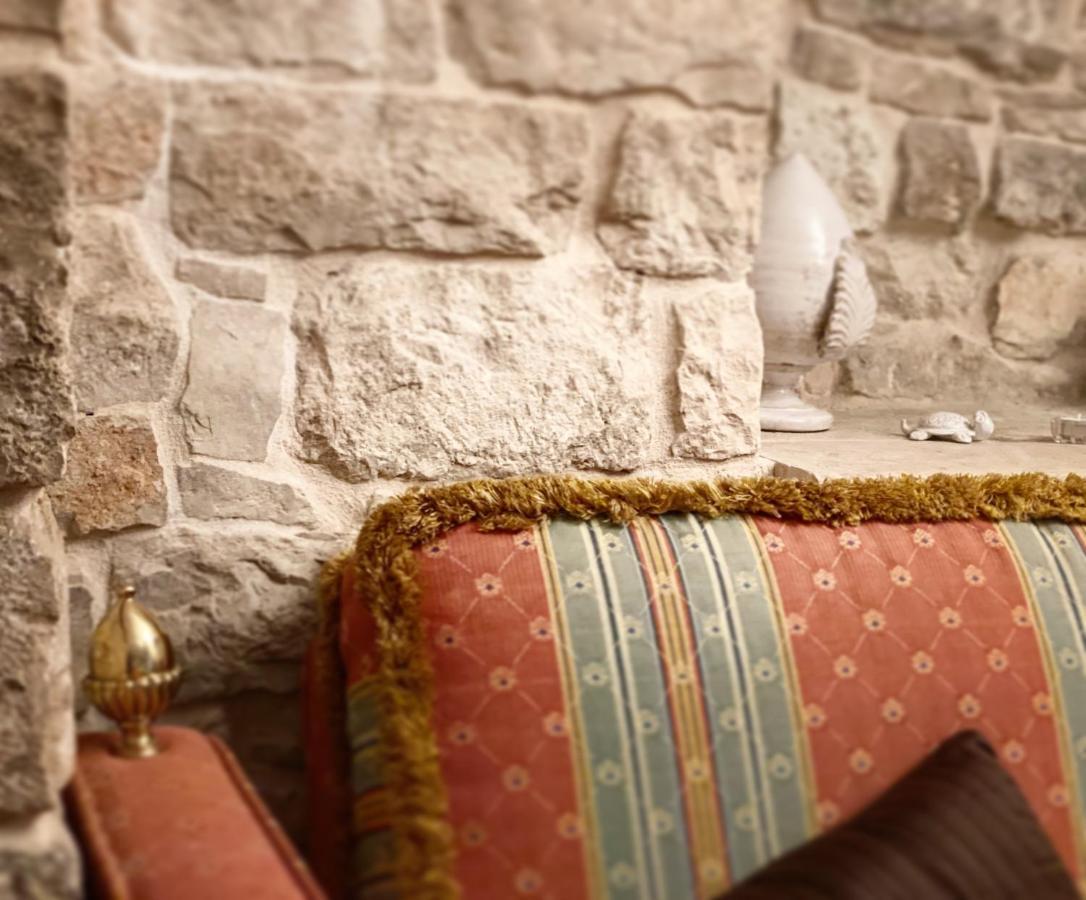 Ferienwohnung Palazzo Morola XIV Century Giovinazzo Exterior foto