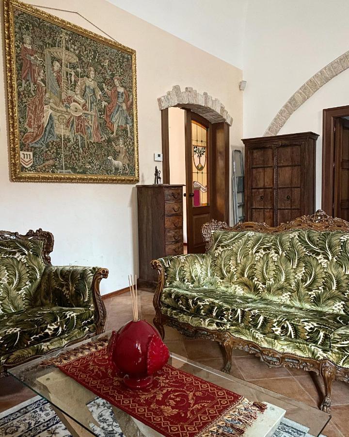 Ferienwohnung Palazzo Morola XIV Century Giovinazzo Exterior foto