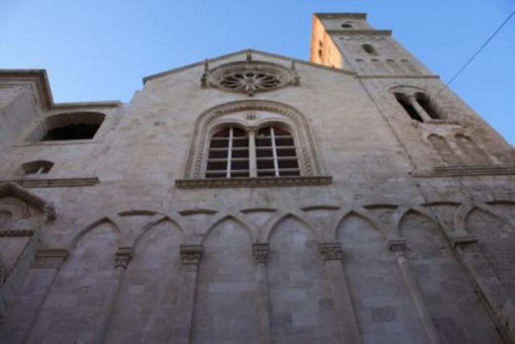 Ferienwohnung Palazzo Morola XIV Century Giovinazzo Exterior foto