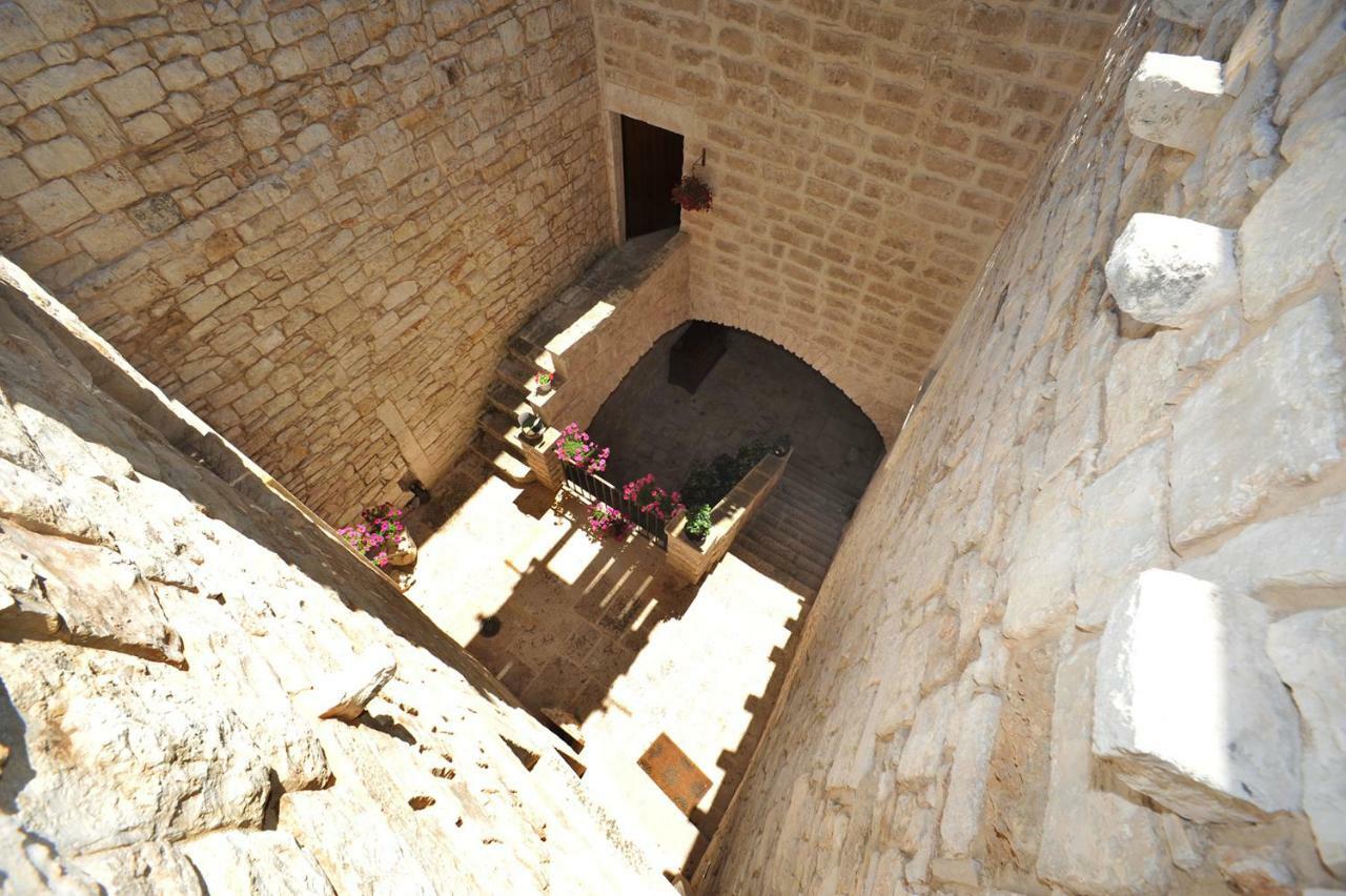 Ferienwohnung Palazzo Morola XIV Century Giovinazzo Exterior foto