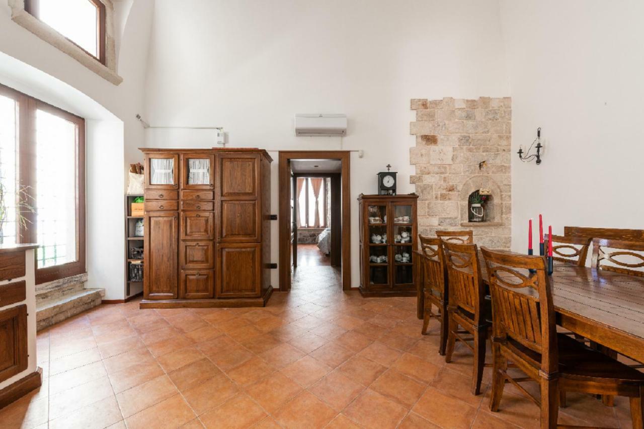 Ferienwohnung Palazzo Morola XIV Century Giovinazzo Exterior foto