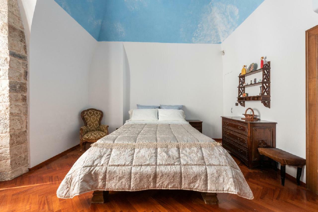 Ferienwohnung Palazzo Morola XIV Century Giovinazzo Exterior foto