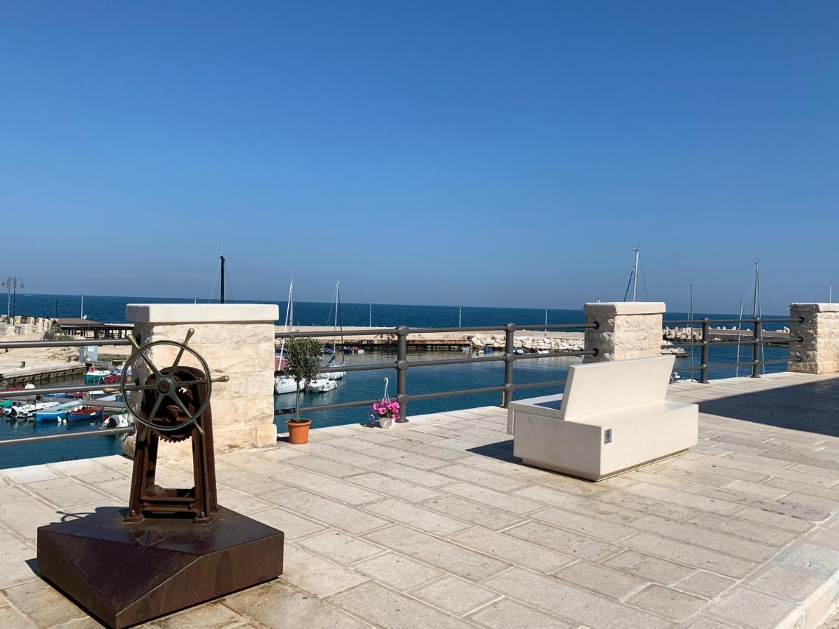 Ferienwohnung Palazzo Morola XIV Century Giovinazzo Exterior foto