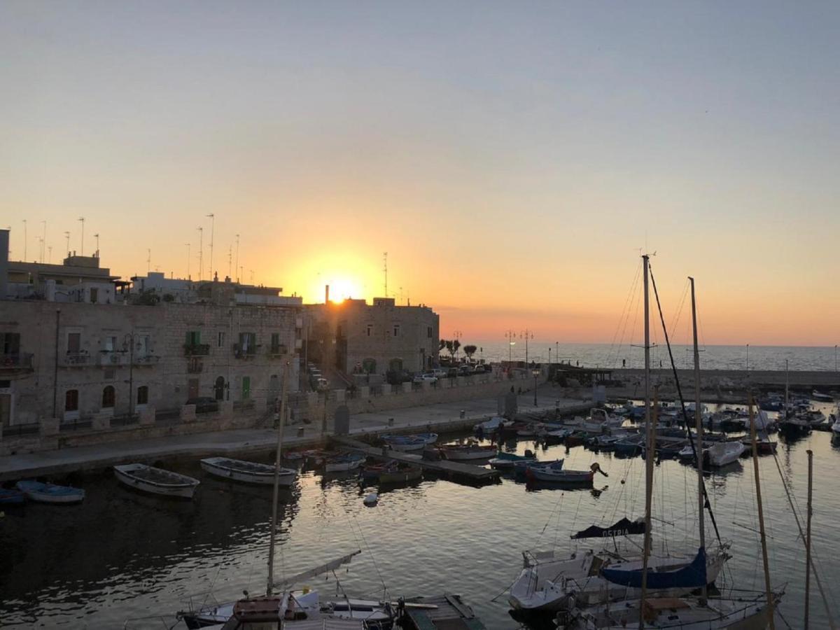 Ferienwohnung Palazzo Morola XIV Century Giovinazzo Exterior foto